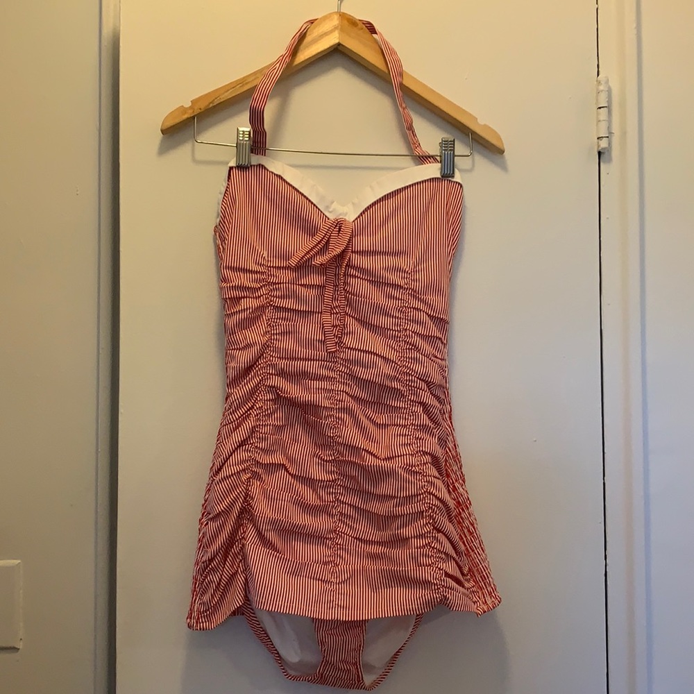 Unique vintage red/white retro one piece suit